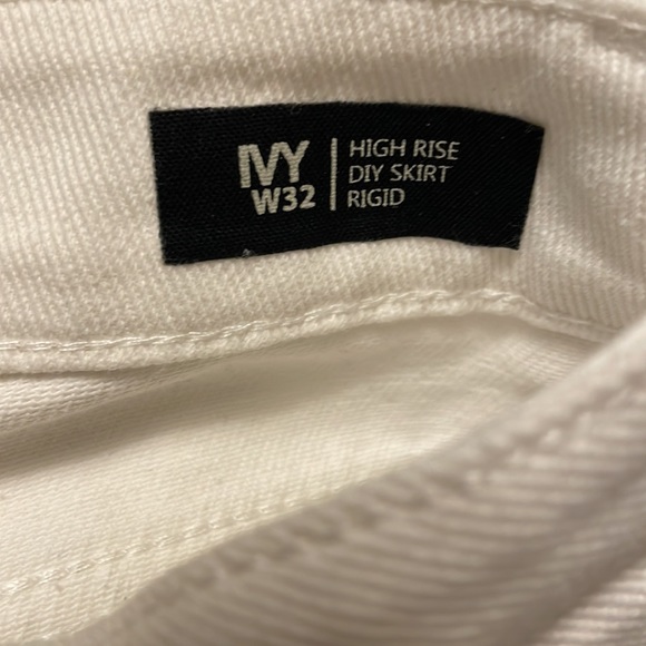 🆕 Buffalo High Rise Denim Skirt✨- NWOT - Picture 3 of 5